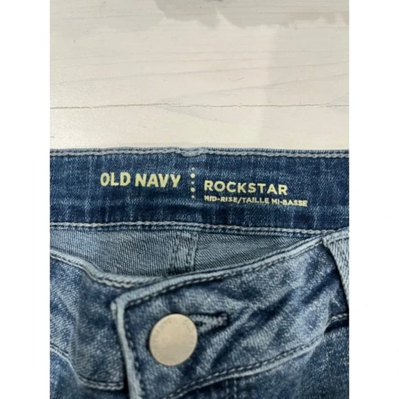 NEW Old Navy Rockstar Ankle Jeans Frayed Hem Mid-Rise Denim Blue Women's Size 14 - Picture 5 of 10